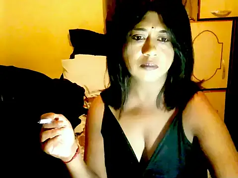 Snapshot of IndianPleasures21 chatting on 03/16/26, 08:46 IndianPleasures21 online show from 03/16/26, 08:46