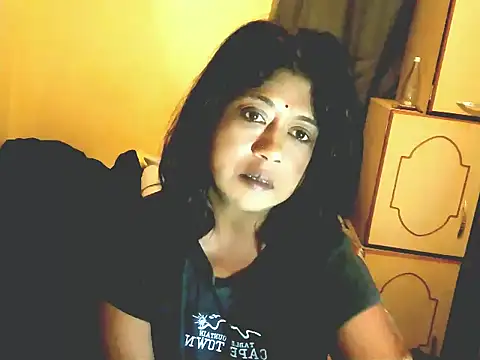 Snapshot of IndianPleasures21 chatting on 03/22/26, 12:47 IndianPleasures21 online show from 03/22/26, 12:47