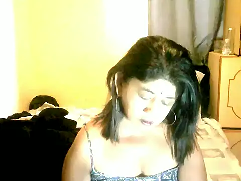 Snapshot of IndianPleasures21 chatting on 04/20/26, 09:56 IndianPleasures21 online show from 04/20/26, 09:56