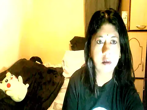 Snapshot of IndianPleasures21 chatting on 04/20/26, 11:39 IndianPleasures21 online show from 04/20/26, 11:39