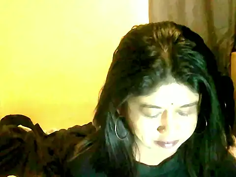 Snapshot of IndianPleasures21 chatting on 04/21/26, 04:52 IndianPleasures21 online show from 04/21/26, 04:52