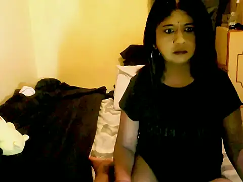 Snapshot of IndianPleasures21 chatting on 04/21/26, 06:12 IndianPleasures21 online show from 04/21/26, 06:12