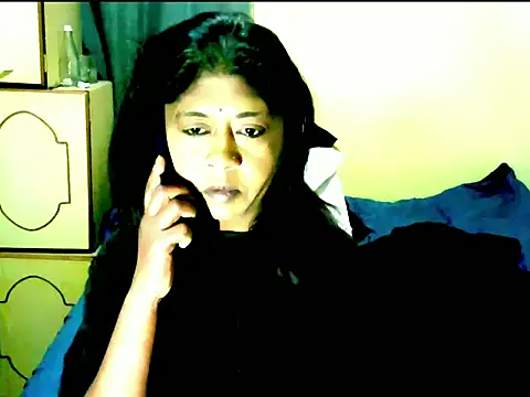 Snapshot of IndianPleasures21 chatting on 06/26/26, 03:05 IndianPleasures21 online show from 06/26/26, 03:05