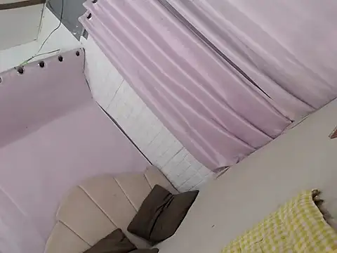 Snapshot of lahermosa_manika69 chatting on 04/13/26, 07:52 lahermosa manika69 online show from 04/13/26, 07:52