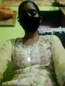 Snapshot of wifedesi7050 chatting on 03/25/26, 04:57 wifedesi7050 online show from 03/25/26, 04:57