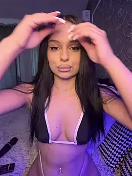Olivia Noor online show from 07/17/26, 04:45