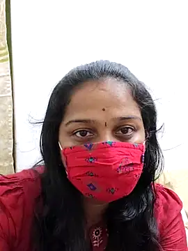Shaliniqueen online show from 05/19/26, 02:56