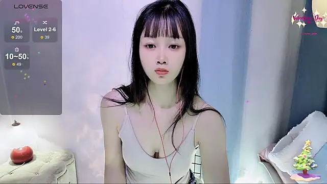 Snapshot of okyssa chatting on 03/26/26, 06:41 okyssa online show from 03/26/26, 06:41