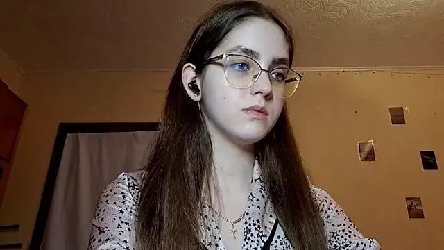 Snapshot of Katelemon chatting on 03/17/26, 10:40 Katelemon online show from 03/17/26, 10:40