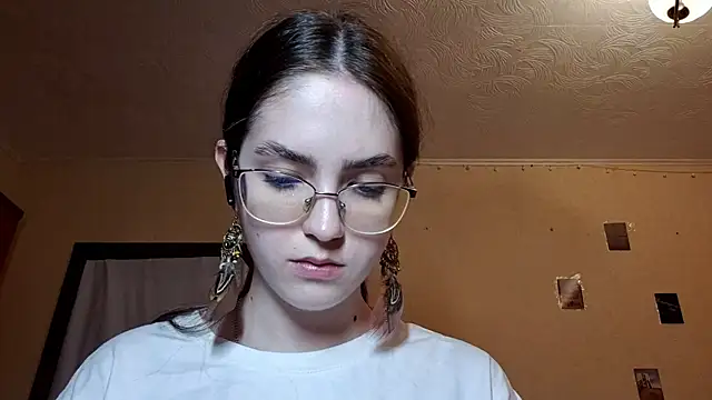 Snapshot of Katelemon chatting on 03/29/26, 02:50 Katelemon online show from 03/29/26, 02:50