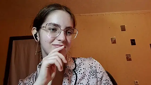 Snapshot of Katelemon chatting on 04/30/26, 09:15 Katelemon online show from 04/30/26, 09:15