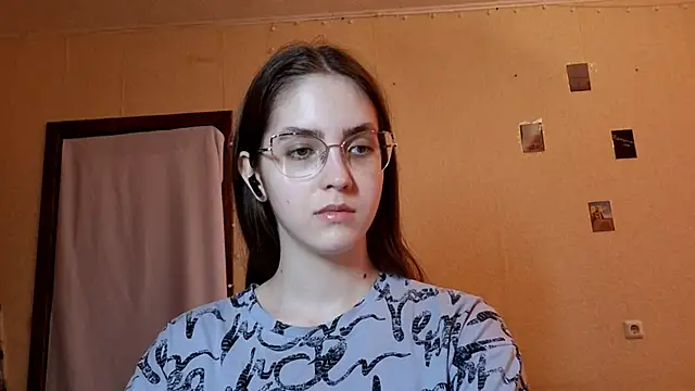 Snapshot of Katelemon chatting on 05/16/26, 11:20 Katelemon online show from 05/16/26, 11:20