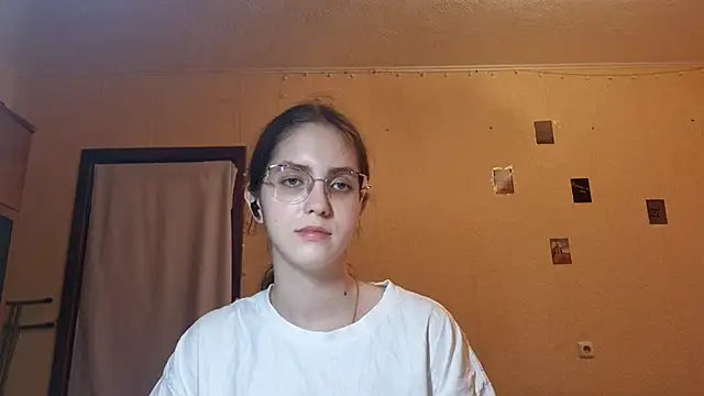Snapshot of Katelemon chatting on 07/01/26, 02:40 Katelemon online show from 07/01/26, 02:40