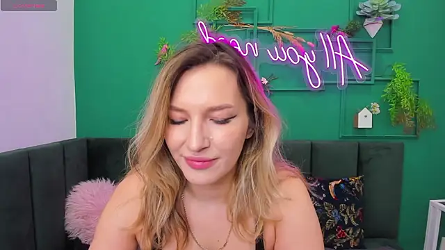 Snapshot of StellaAlluring chatting on 03/03/26, 01:45 StellaAlluring online show from 03/03/26, 01:45