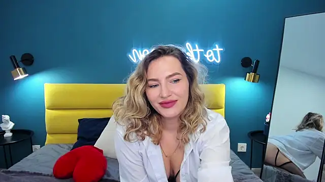 Snapshot of StellaAlluring chatting on 03/10/26, 01:43 StellaAlluring online show from 03/10/26, 01:43