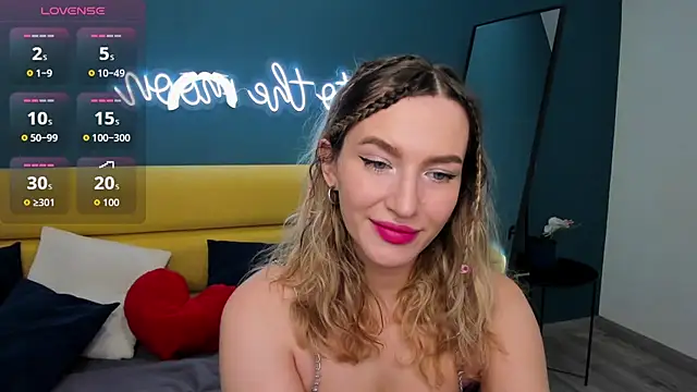 Snapshot of StellaAlluring chatting on 03/17/26, 01:32 StellaAlluring online show from 03/17/26, 01:32