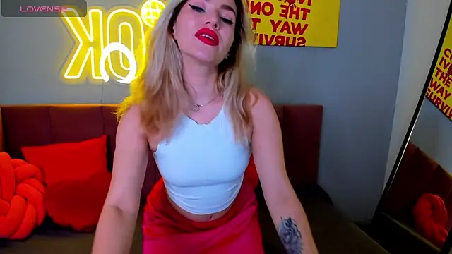 Snapshot of StellaAlluring chatting on 05/04/26, 01:34 StellaAlluring online show from 05/04/26, 01:34