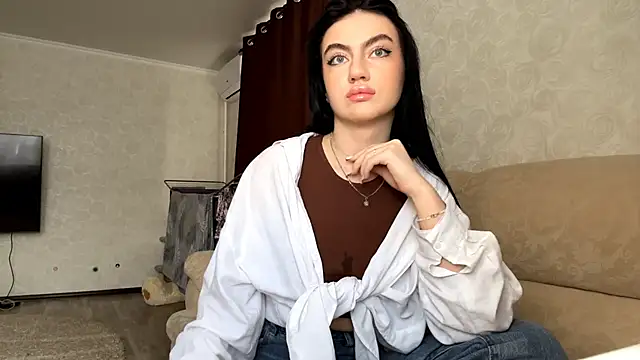 Snapshot of Soffiq chatting on 02/22/26, 06:13 Soffiq online show from 02/22/26, 06:13