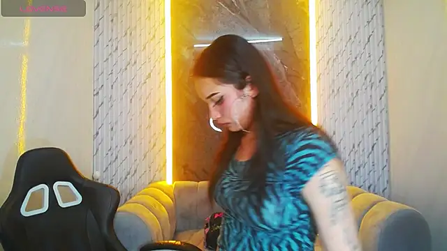 Snapshot of Daphne_nicole_b chatting on 07/01/26, 12:56 Daphne nicole b online show from 07/01/26, 12:56