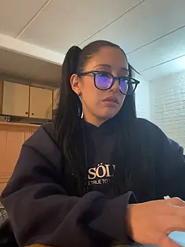 susi chimm online show from 03/01/26, 02:02