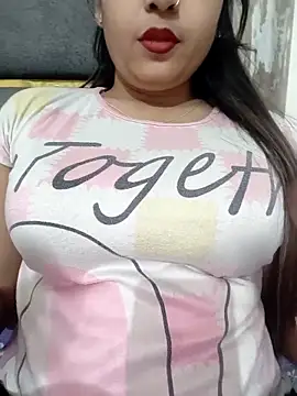 Shanaya-Hotty online show from 04/04/26, 08:39