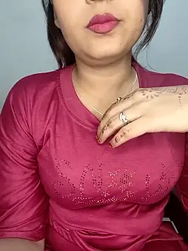 Snapshot of Shanaya-Hotty chatting on 04/18/26, 08:31 Shanaya-Hotty online show from 04/18/26, 08:31