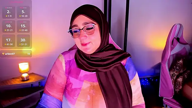 HijabiMilff online show from 03/26/26, 02:44