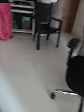 Snapshot of Queenlipx chatting on 03/13/26, 05:03 Queenlipx online show from 03/13/26, 05:03