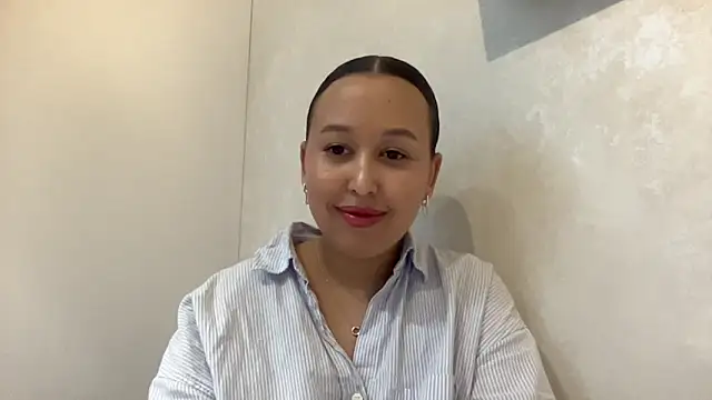 Dana 005 online show from 03/27/26, 08:19