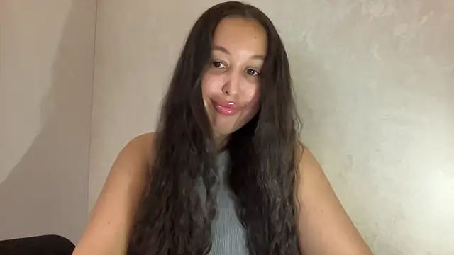 Snapshot of Dana_005 chatting on 05/07/26, 10:26 Dana 005 online show from 05/07/26, 10:26