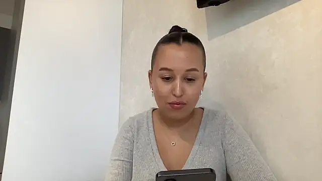 Snapshot of Dana_005 chatting on 05/10/26, 03:50 Dana 005 online show from 05/10/26, 03:50