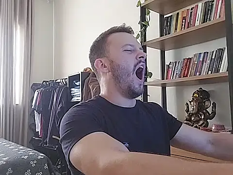 Snapshot of amanteloiro chatting on 03/03/26, 04:02 amanteloiro online show from 03/03/26, 04:02