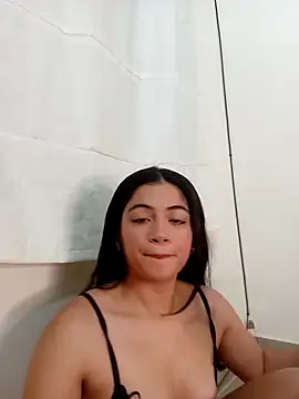 Snapshot of Mariian_Zeller chatting on 04/07/26, 10:15 Mariian Zeller online show from 04/07/26, 10:15
