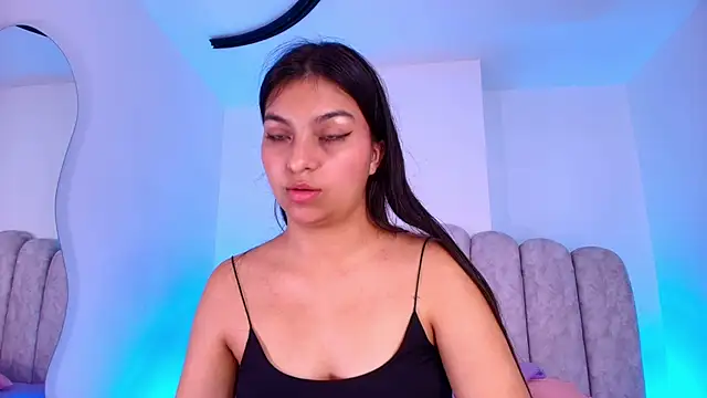 Naom lee online show from 04/17/26, 11:46