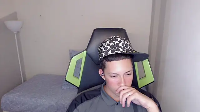 Street poemm  online show from 03/26/26, 08:58