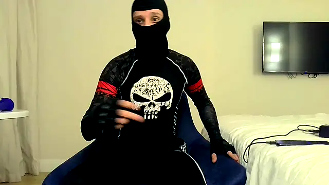 Snapshot of RyanRubber chatting on 03/22/26, 07:17 RyanRubber online show from 03/22/26, 07:17