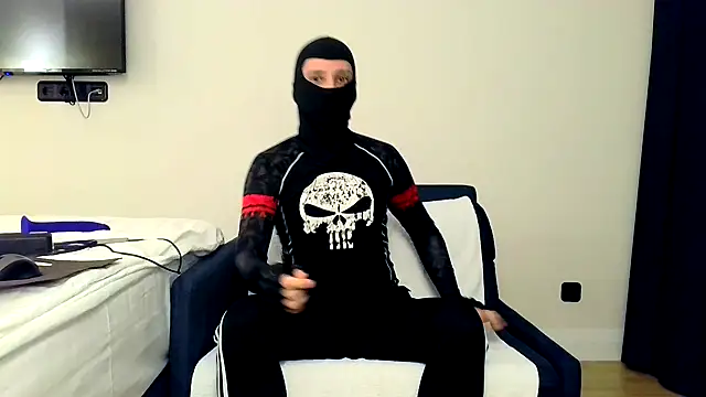 Snapshot of RyanRubber chatting on 04/17/26, 08:23 RyanRubber online show from 04/17/26, 08:23