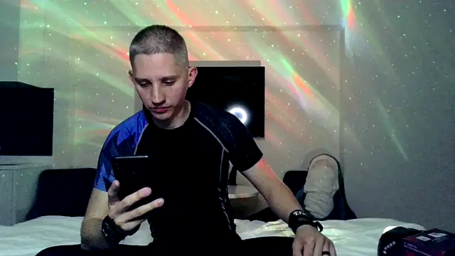 Snapshot of RyanRubber chatting on 04/24/26, 08:44 RyanRubber online show from 04/24/26, 08:44