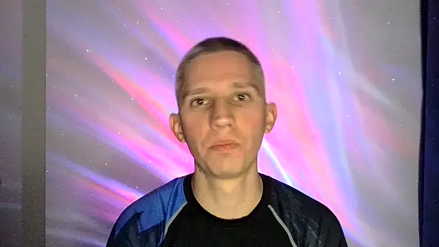 Snapshot of RyanRubber chatting on 04/29/26, 07:42 RyanRubber online show from 04/29/26, 07:42