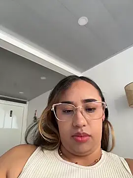 Snapshot of Eyssha chatting on 02/26/26, 02:49 Eyssha online show from 02/26/26, 02:49