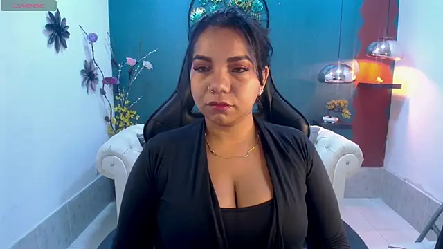 Elizabeth Suan  online show from 03/16/26, 11:25