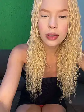 loirinha atrevida online show from 04/16/26, 02:51