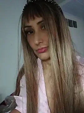 anajulia10 online show from 06/22/26, 04:20