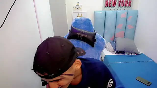 Houston bby  online show from 02/22/26, 07:34