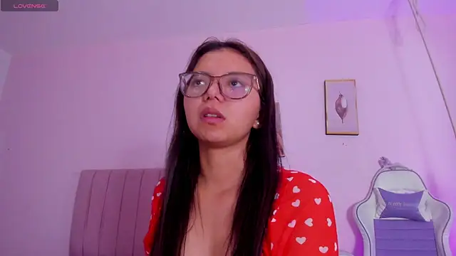 Zoow bluussh online show from 04/01/26, 01:41