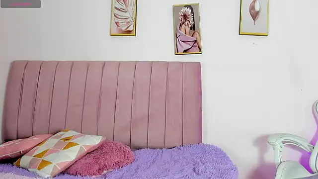 Zoow bluussh online show from 04/14/26, 12:00