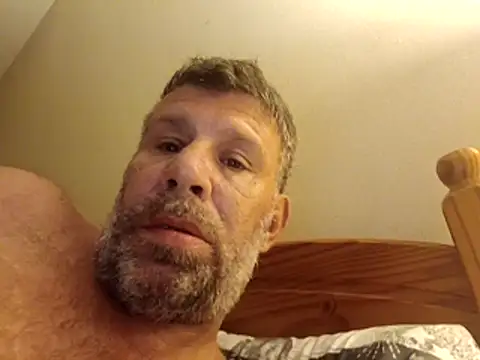 stud2512 online show from 05/14/26, 05:47