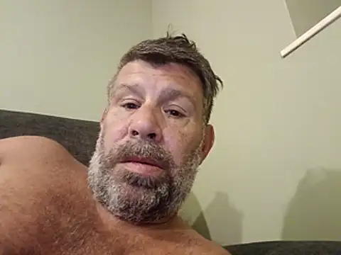 stud2512 online show from 05/17/26, 08:27