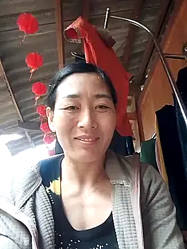 Snapshot of lris-Beauty77 chatting on 02/21/26, 02:45 lris-Beauty77 online show from 02/21/26, 02:45