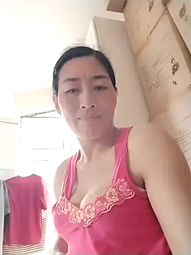 Snapshot of lris-Beauty77 chatting on 02/27/26, 07:19 lris-Beauty77 online show from 02/27/26, 07:19